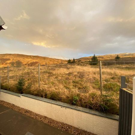 Highland Stays - Ben View Room & Jacuzzi Bath Fort William Exterior photo