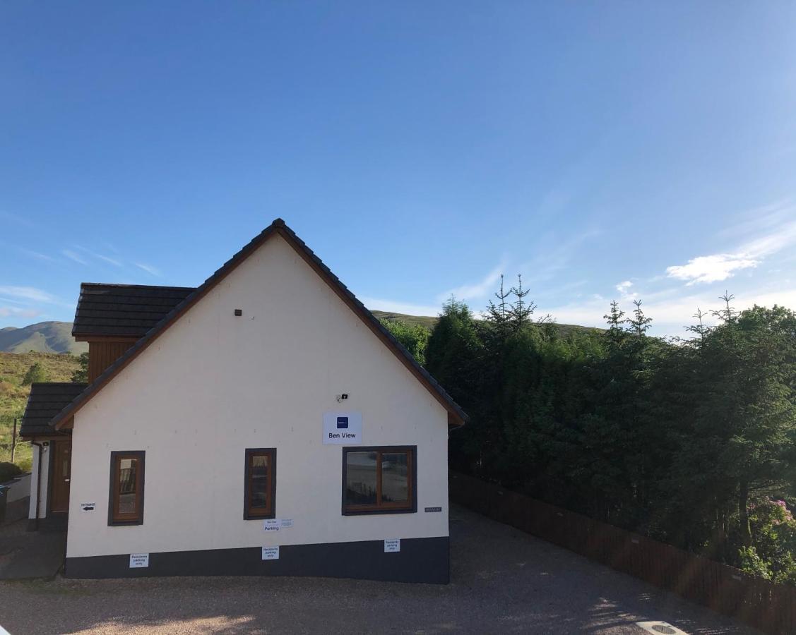 Highland Stays - Ben View Room & Jacuzzi Bath Fort William Exterior photo